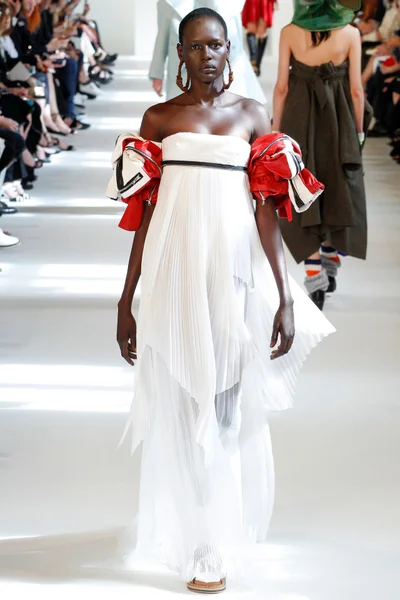Look 7
